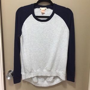 🍭Super soft long sleeve sweater🍭